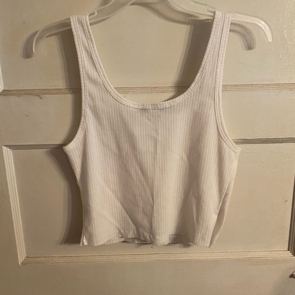 HYFVE Women's White Crop Top And Gray Shorts Romper Outfit Size Large Bundle - Picture 4 of 9